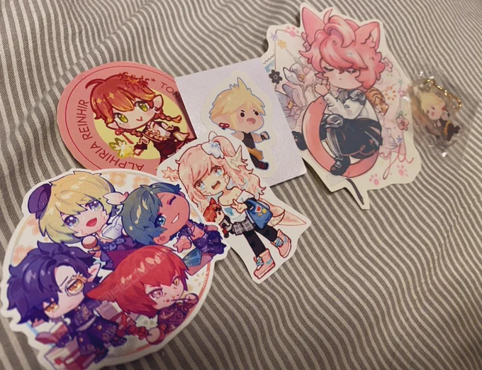 AFA 2022 ffxiv haul + 1 special page just for @/bestrollever's stuff who i think is conspiring to make her own cute bakery empire… 