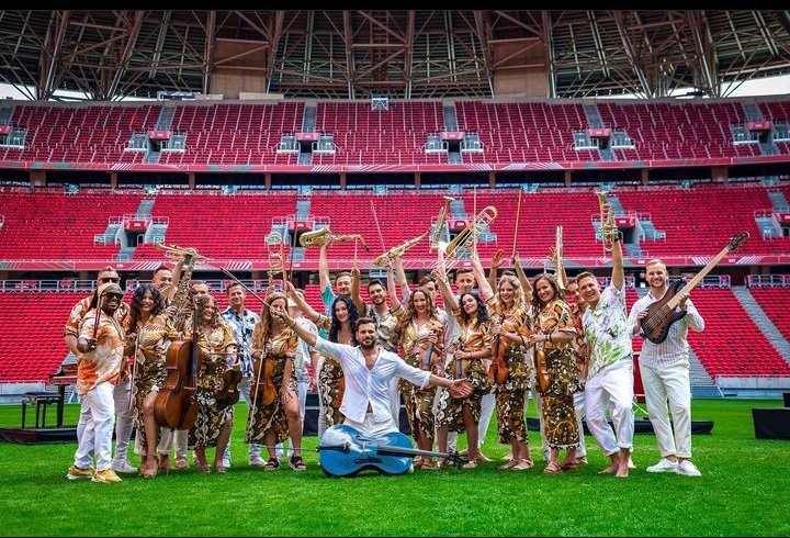 heeishauser's tweet image. The joy of music is the happiness it brings to the soul🤩🥰🎻🎻❤️