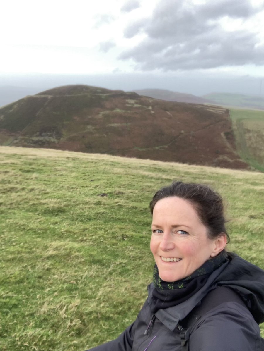 HilaryAPullen's tweet photo. Moel Llys Y Coed - super little walk with Ziggy - great views of Moel Arthur, an Iron Age hill fort - you can see the ramparts clearly - Also views of Moel Famau ‘Mother Mountain’ - we have always called it ‘Tit Hill’ I guess cause it does look like that 🤣
#aonb #clwydianrange https://t.co/U3qTI2791p