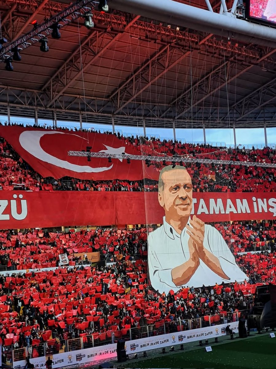 tozanizm58's tweet photo. Türkiye'nin kaptanı 
Recep Tayyip Erdoğan 😎🇹🇷 https://t.co/9wvkbkSl1M