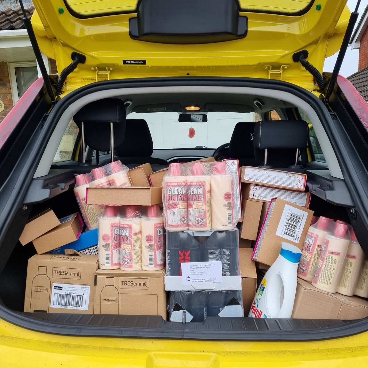 This time last year I was in a wheelchair. Today I delivered 75.85kg of stock to Caradog Primary School 🏫 😀 

Gonna have arms like Popeye for Christmas 💪🤣

⭐️ Happy Sunday ⭐️
#thehygienebank #Aberdare #Aberdarehygienebank #costoflivingcrisis #Hygienepoverty