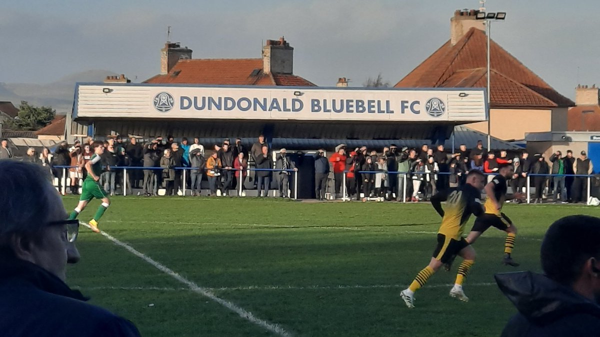 martinh1972's tweet photo. 2️⃣0️⃣2️⃣2️⃣ l 8️⃣7️⃣
Ground 1️⃣2️⃣6️⃣
@ThorntonHibsJFC 2️⃣ - 3️⃣ @LuncartyFC
5️⃣ 🐕 and a crowd of around 5️⃣0️⃣0️⃣
☕️ 9️⃣/1️⃣0️⃣
Luncarty with their first trophy in 3️⃣0️⃣ years
4th official and electronic boards Proper final
#thorntonhibs #luncarty #alexjackcup #cardenden #groundhopping https://t.co/aes9ZQdhPD