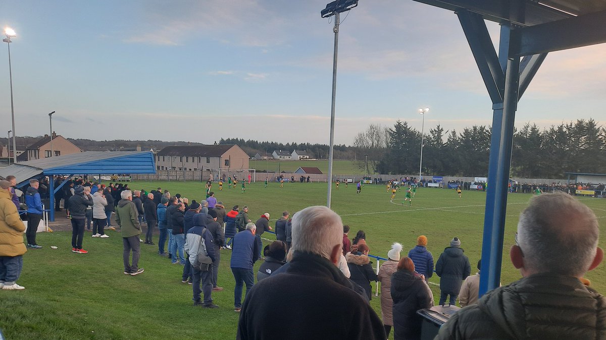 martinh1972's tweet photo. 2️⃣0️⃣2️⃣2️⃣ l 8️⃣7️⃣
Ground 1️⃣2️⃣6️⃣
@ThorntonHibsJFC 2️⃣ - 3️⃣ @LuncartyFC
5️⃣ 🐕 and a crowd of around 5️⃣0️⃣0️⃣
☕️ 9️⃣/1️⃣0️⃣
Luncarty with their first trophy in 3️⃣0️⃣ years
4th official and electronic boards Proper final
#thorntonhibs #luncarty #alexjackcup #cardenden #groundhopping https://t.co/aes9ZQdhPD
