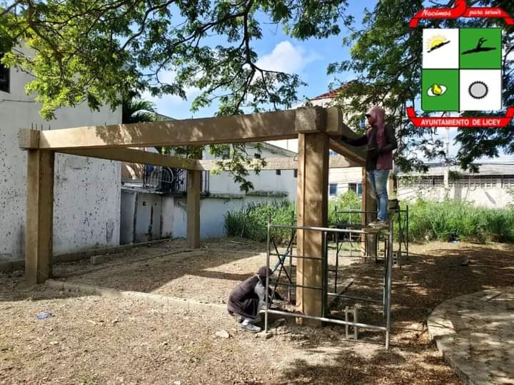 CONTINUACIÓN DE LA CONSTRUCCIÓN DEL PARQUE URBANIZACIÓN LOS MAESTROS.

LICEY AL MEDIO, R.D. - Dar a los Liceyanos la ciudad que tanto se merecen es el resultado de un trabajo arduo y permanente.Hacer sentir orgullosos y felices a nuestros munícipes es el propósito fundamental.