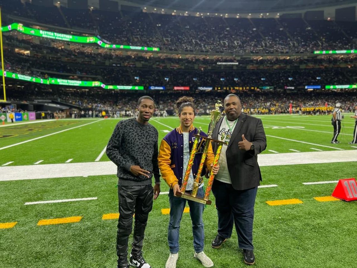 EdnaKarr Band (@ednakarrband) on Twitter photo Ladies and Gentlemen, you Grand Champions of the inaugural #BayouClassic High School invitational Battle of the Bands…#TeamBustEmUp!!!!! #SecondtoNone <a href="/BayouClassic74/">52nd Annual Bayou Classic</a> <a href="/CurtisAkeem_/">Curtis Akeem</a> <a href="/connselmerinc/">Conn-Selmer Inc.</a> Ladies and Gentlemen, you Grand Champions of the inaugural #BayouClassic High School invitational Battle of the Bands…#TeamBustEmUp!!!!! #SecondtoNone <a href="/BayouClassic74/">52nd Annual Bayou Classic</a> <a href="/CurtisAkeem_/">Curtis Akeem</a> <a href="/connselmerinc/">Conn-Selmer Inc.</a>