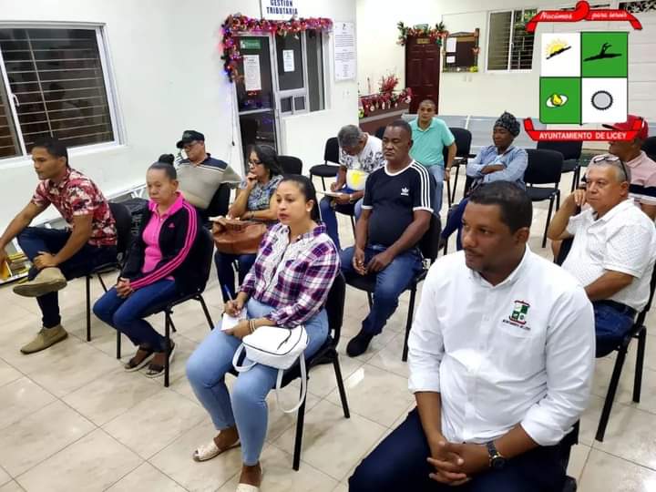 alcaldiadelicey's tweet photo. Asamblea del Cabildo Abierto donde se aprobó el Presupuesto Participativo que se ejecutará durante el año 2023.

LICEY AL MEDIO, SANTIAGO, R.D. –  EL Presupuesto Participativo es una herramienta de democracia deliberativa o de democracia directa que permite a la ciudadanía. https://t.co/cdvkXihPyw