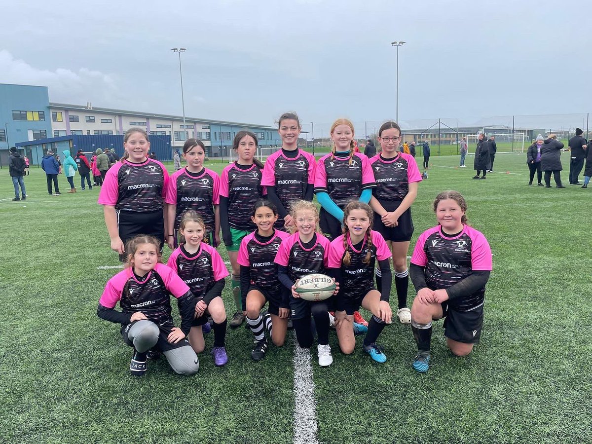 NeathPanthers's tweet photo. Our under 14s and under 12s in our brand new Panthers kit 
 @MacronNeath https://t.co/705WOt1Qtb