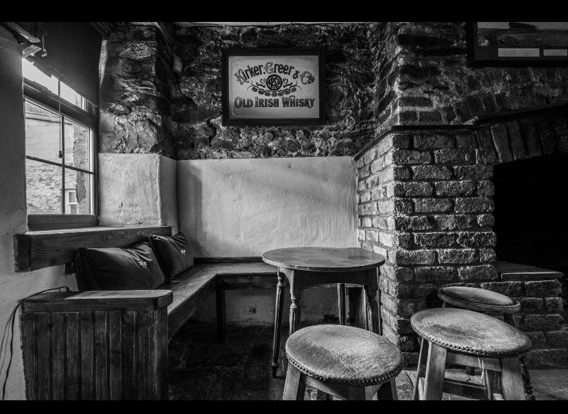 Harpballitore's tweet photo. Gary Teeling is visiting and photographing pubs in Ireland. Nice guy..il post his work here and you might like to call in 👍 https://t.co/oYSvbyeexL