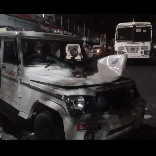 Ras_hmi_Tweet's tweet photo. This is what Latin Catholic priests in Vizhinjam are unleashing the mob for.. @Pontifex you ordered this? 

Clearly aiming for dead bodies to push the narrative...They want the police to fire..

@vdsatheesan you support this? https://t.co/ipyq4Wketn