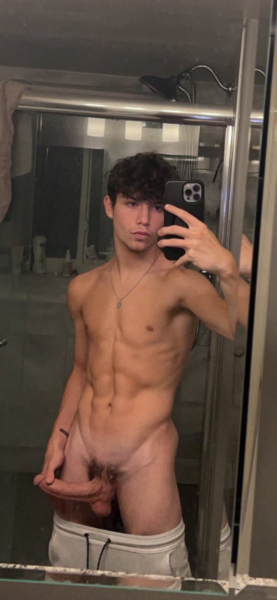 Would you get on your knees for me?
onlyfans.com/haydenbrooksx