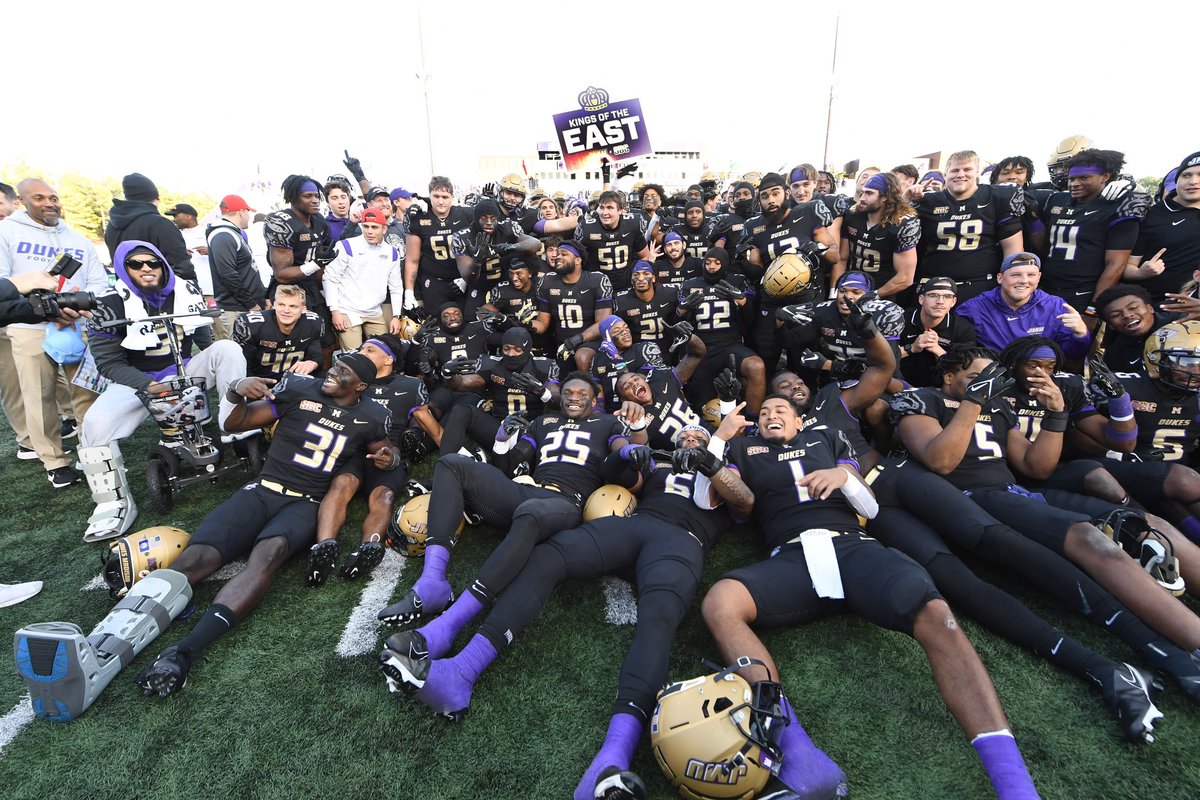 jsweeez's tweet photo. DUKE 4L 💜 https://t.co/ukYNuNjznH