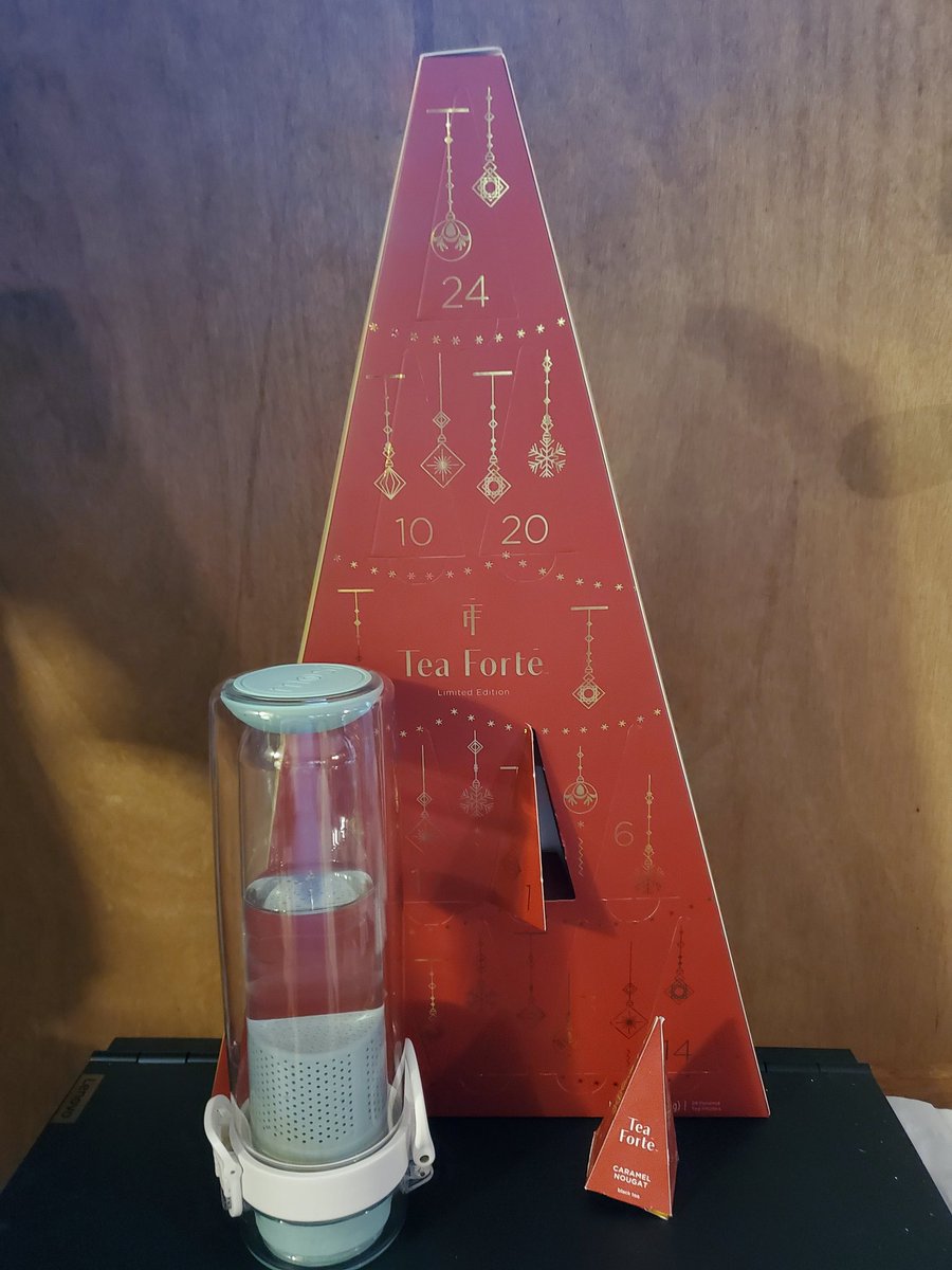 cedar_grove's tweet photo. Count down to Yule... day 1 of my @teaforte journey! https://t.co/x759Y7TdVq