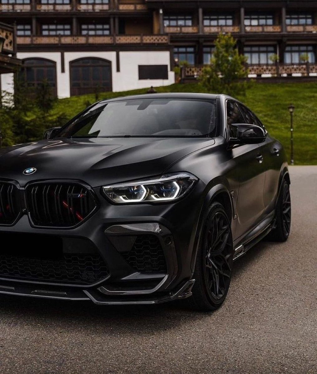 WorldWideCarsTM's tweet photo. Smoked out BMW X6M Competition 🦇 https://t.co/GKAsbIVw9V