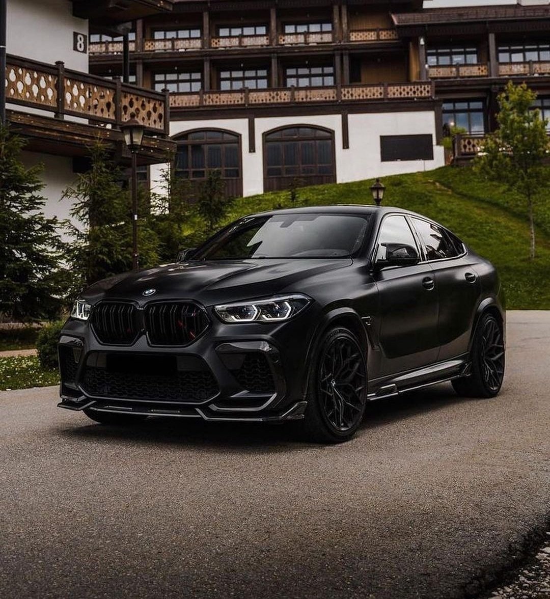 WorldWideCarsTM's tweet photo. Smoked out BMW X6M Competition 🦇 https://t.co/GKAsbIVw9V