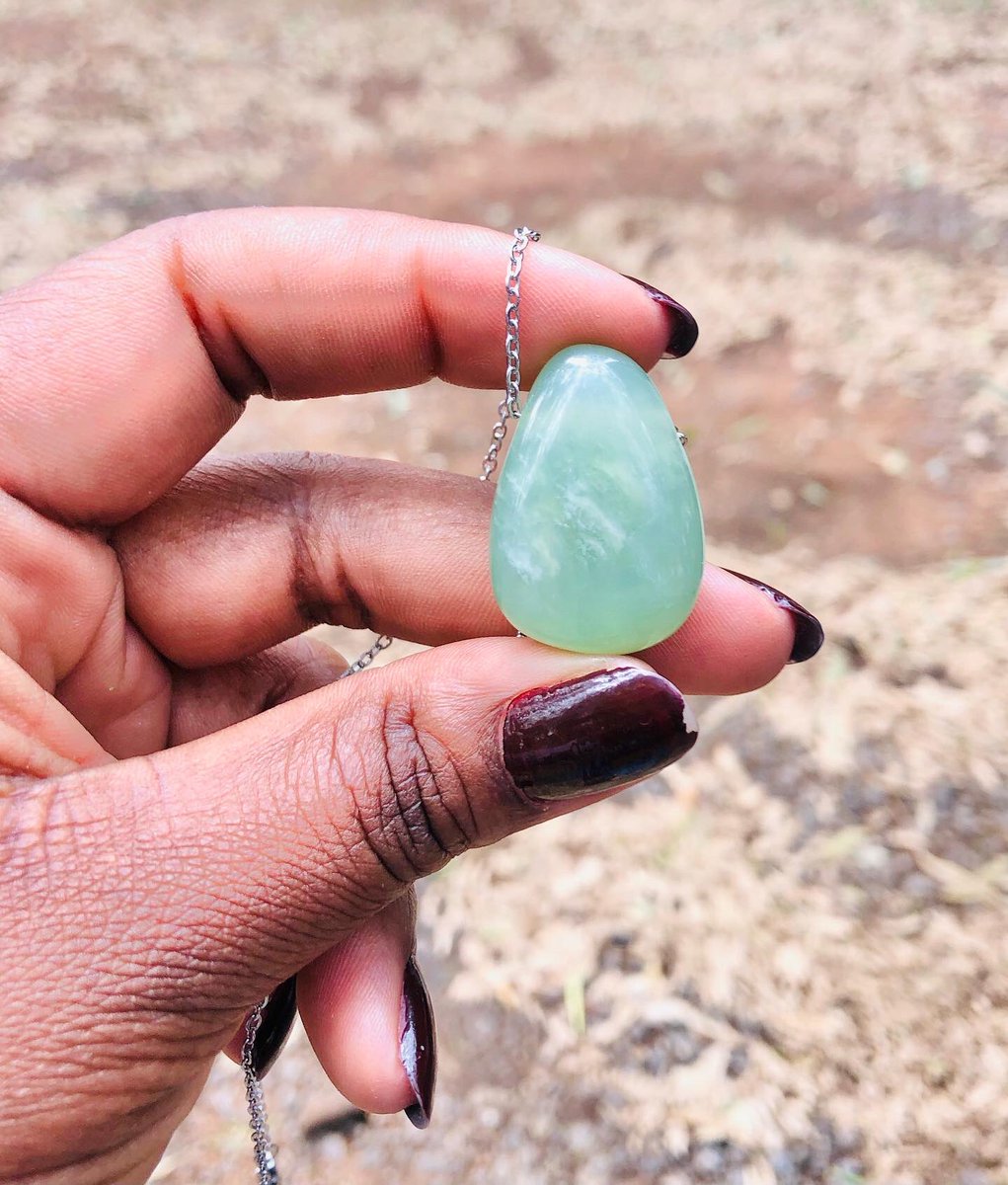 SilverboxJ's tweet photo. By far my current favourite crystal; Jade . #jade #Crystal #green #pendant https://t.co/khZ9Rxduhq