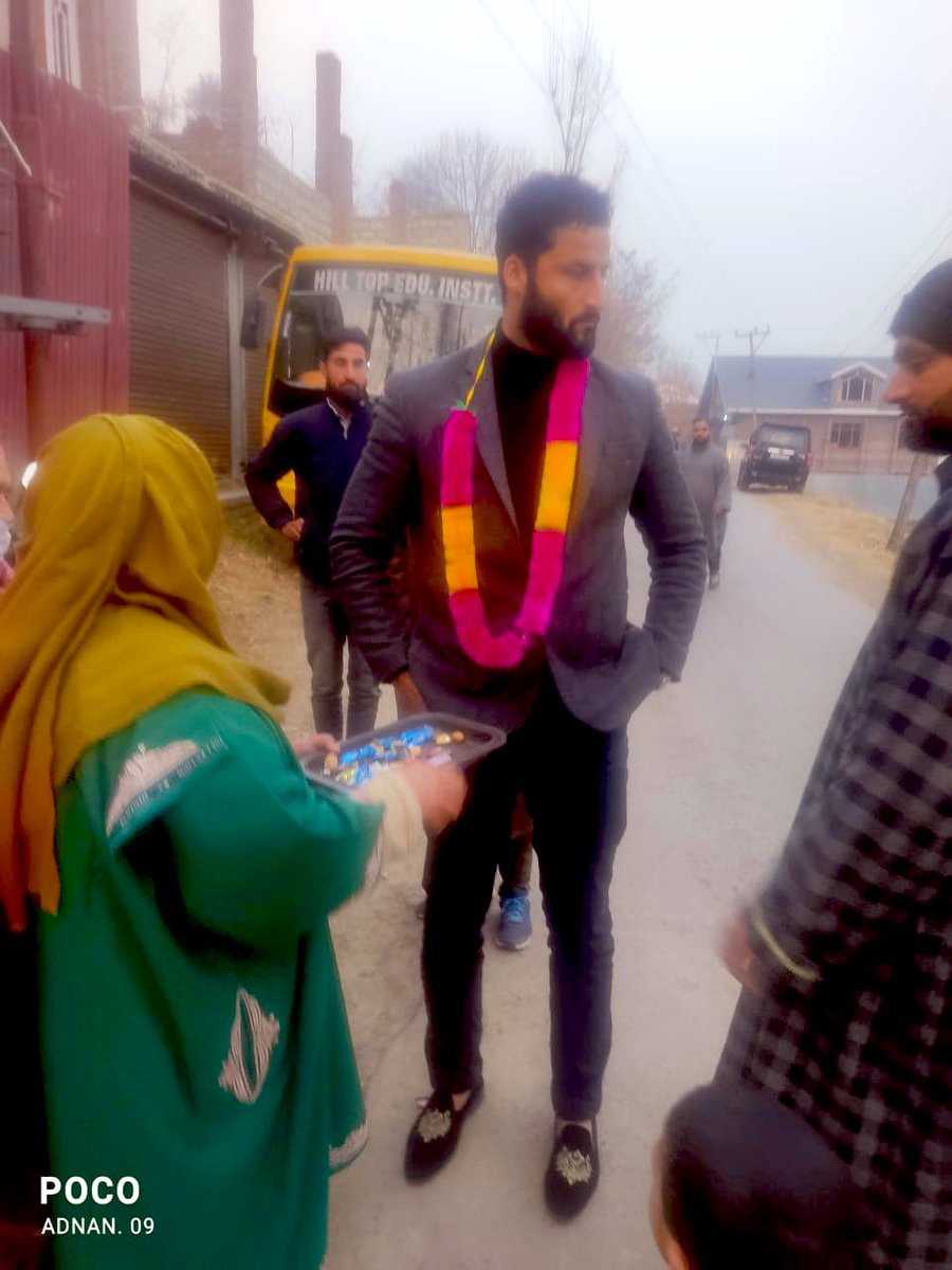 QaiserJin's tweet photo. Today’s new Joining of Democratic Azad Party from Manigam Lar Ganderbal including Panch’s and Halqa President of PDP.People believe in leadership of Jenab @ghulamnazad 

Thank-you people of Ganderbal for your love and support 🙏 https://t.co/WNNHeYJAji