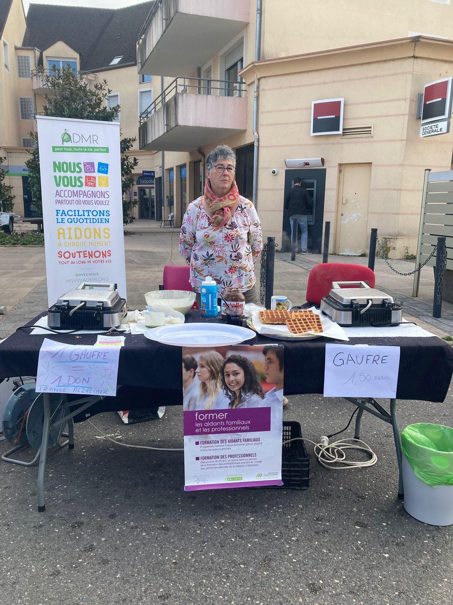 AdmrOr's tweet photo. Ce week end :
✅ L'association de Pouilly en Auxois a organisé ses 75 ans. Pour l'occasion les salariés et les bénévoles de l'association ont partagé un repas tous ensemble 😍
✅ Nous étions également présent en partenariat avec France Alzheimer Côte-d'Or à la foire d'Auxonne☺️ https://t.co/w0aMQQXGFI