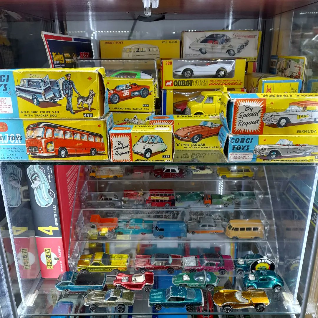 RAM_Toys's tweet photo. Somehow managed to squeeze in a lot of the new die cast in!
#1960s #1970s #1980s #diecast #tinplate #dinky #corgi #matchbox #hotwheels #superfast #redline #brimtoy #triang #morestone #madeinengland🇬🇧 #vintagetoys #vintagetoystore #vintagetoyshop #hernebay #buyinthebayhb @RAM_Toys https://t.co/oNxzkiUoN4