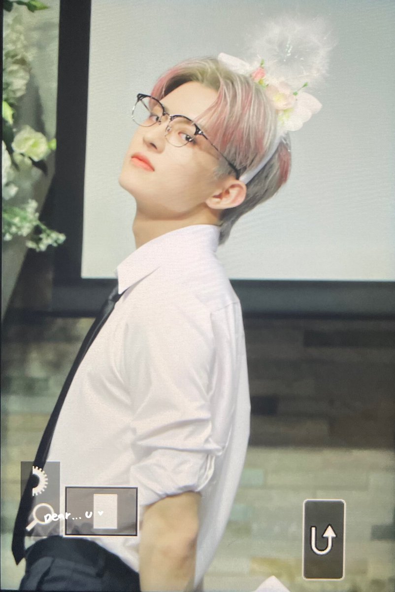 Dear_U405's tweet photo. 221127 팬싸 pre

여기 아기천사 화보 찍는다ㅠ

#빅톤 #VICTON #정수빈 #수빈  
#JUNGSUBIN #SUBIN #Dear_U https://t.co/I1sXR6q8Q2
