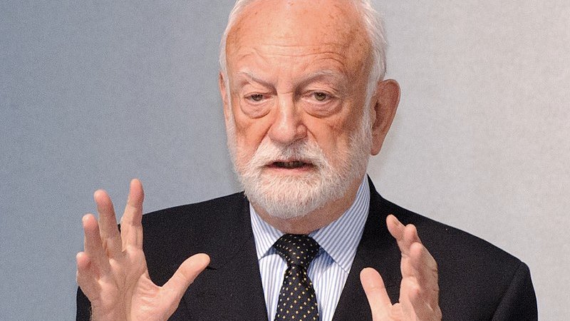 The wonderful chair of AAN's Advisory Board, Francesc Vendrell, has died. Envoy for the UN 2000-01 and EU 2002-08, Francesc was far-sighted and practical, a seeker of peace and defender of human rights. We were proud to be associated with him and mourn his loss. Obituary to come.