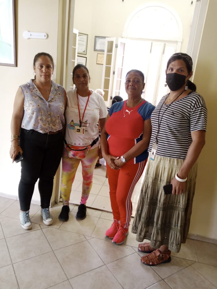 CenesexCuba's tweet photo. #Hoy es domingo de elecciones y Cenesex abre sus puertas. En nuestro centro tiene su sede el puesto de mando de la Comisión Electoral de la Circunscripción No. 23 del municipio Plaza de la Revolución, Consejo Popular Carmelo.

#YoVotoEl27 https://t.co/c5thEPMreV