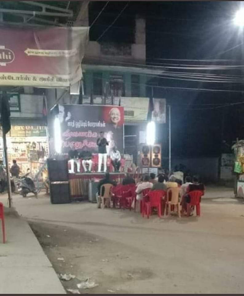 NRAJESH3's tweet photo. தலைமைக்கு 4 பழைய "சேர்"  உண்டி குலுக்கி பயலுகளுக்கு 8 உடைசல் "சேர்" 🤦🏻‍♂️

இதான்..டா நீங்க. இவளோ தான் உங்க திராவிட லட்சணம் 🤷🏻‍♂️ https://t.co/C4LXgnsYe1