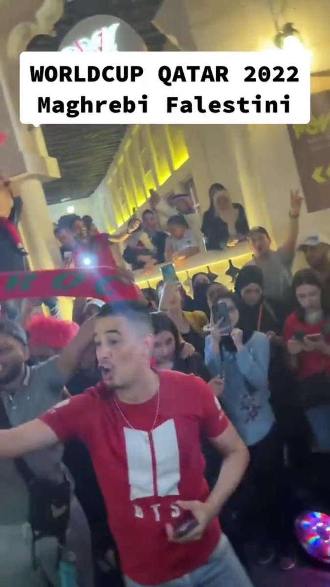 "army é tudo menina adolescente"

aí do nada na torcida do Marrocos: