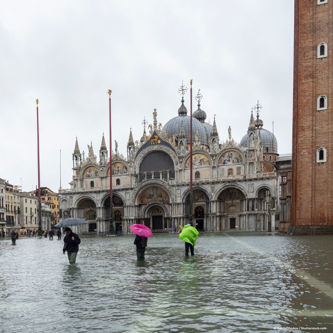 UNESCO's tweet photo. #ClimateChange is putting #culture at risk.

Find out more about the @UNESCO and @ICOMOS Meeting co-sponsored by @IPCC_CH to protect culture &amp; heritage protection from climate impacts ⬇️

https://t.co/BlM7WHvRr1 https://t.co/qrfj5LQqMl