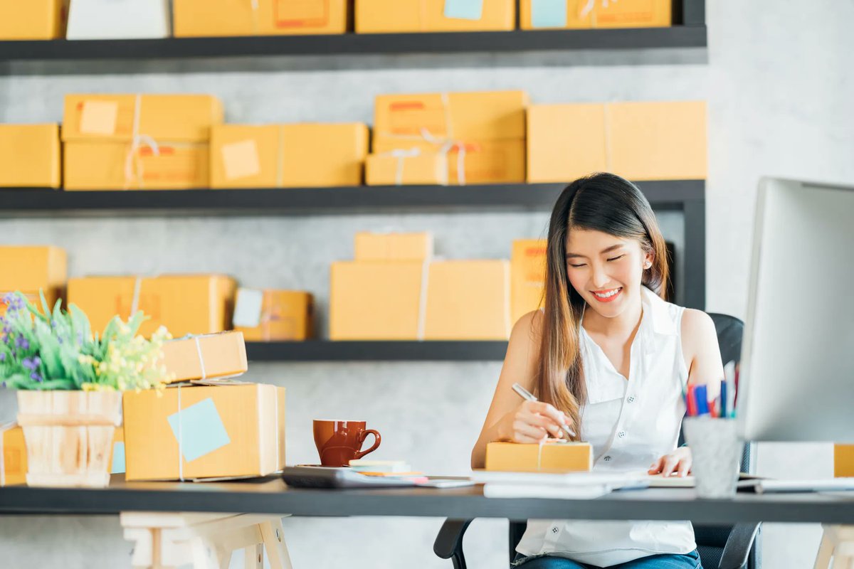 We have broken down the key differences between a shipping service and a courier. Take a look at the breakdown our #samedaydelivry team has provided today!  buff.ly/3Fp57Fi