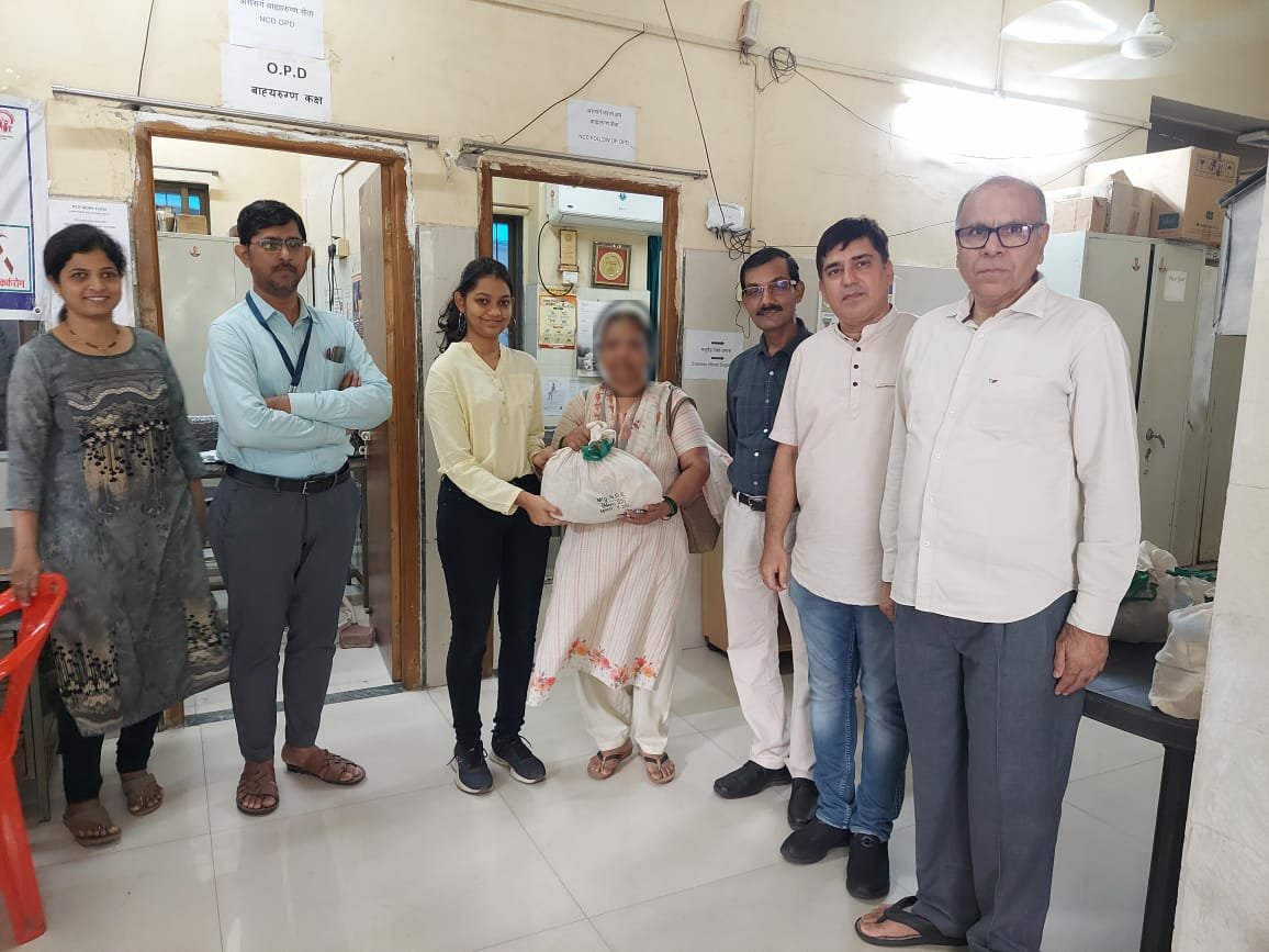 japvafoundation's tweet photo. #NikshayMitra-142722311
JAPVA Foundation distributed nutritional food kits to patients recovering from TB on 26/11/2022 at @NMMConline UHP-48,Seawoods under PM #TBMuktBharat abhiyan an initiative by @MoHFW_INDIA
#TBHaregaDeshJeetega
@NTEPNaviMumbai
@TBHDJ @TbDivision
@NMMCCommr https://t.co/IvGzeaCY5s