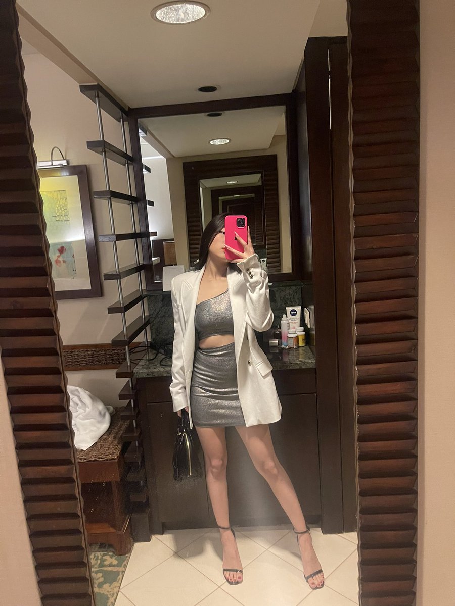 LapenaCaroline's tweet photo. https://t.co/yz4rt6Xhv0