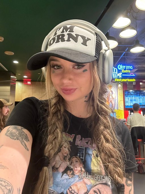 TW Pornstars Mommy Jaz. Pictures and videos from Twitter. Page 7