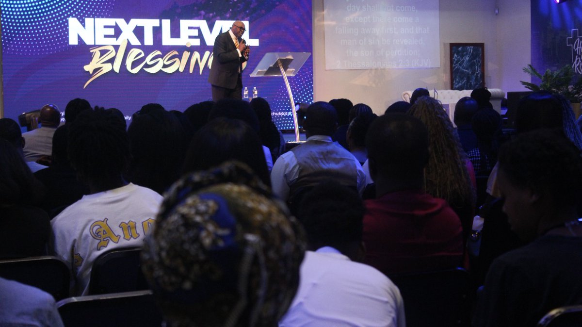 gracehousetwit's tweet photo. “The Blessing is God’s covenant that overrides the earth’s curse; enabling you excel regardless of the environment.”@chuksozabor. Awesome worship experience earlier at GraceHouse. Glory to God!
#NextLevelBlessings
#YouWillTestify https://t.co/P38nGZdeV7