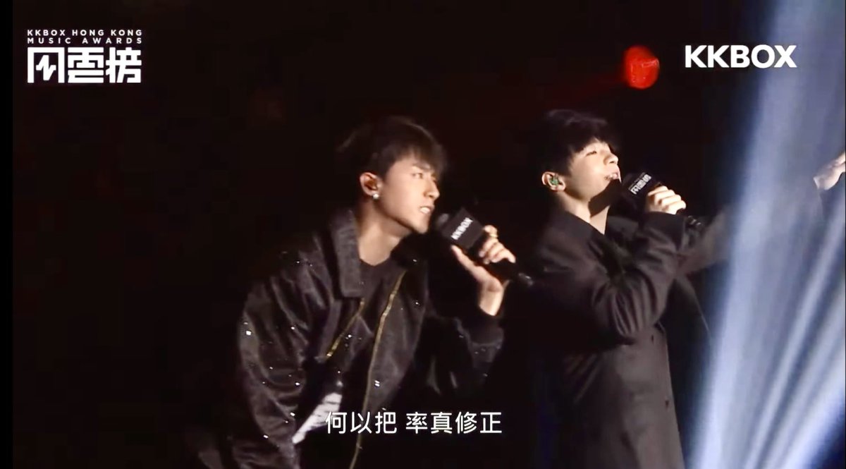 akkacrm's tweet photo. My most favorite cp boys sang my most favorite song 🥹
IanSon = Ian + Anson Kong @ MIRROR
#ansonkong #ianchan #ianson
#KKBoxHK Music Awards 2022 https://t.co/iyS3NNldex