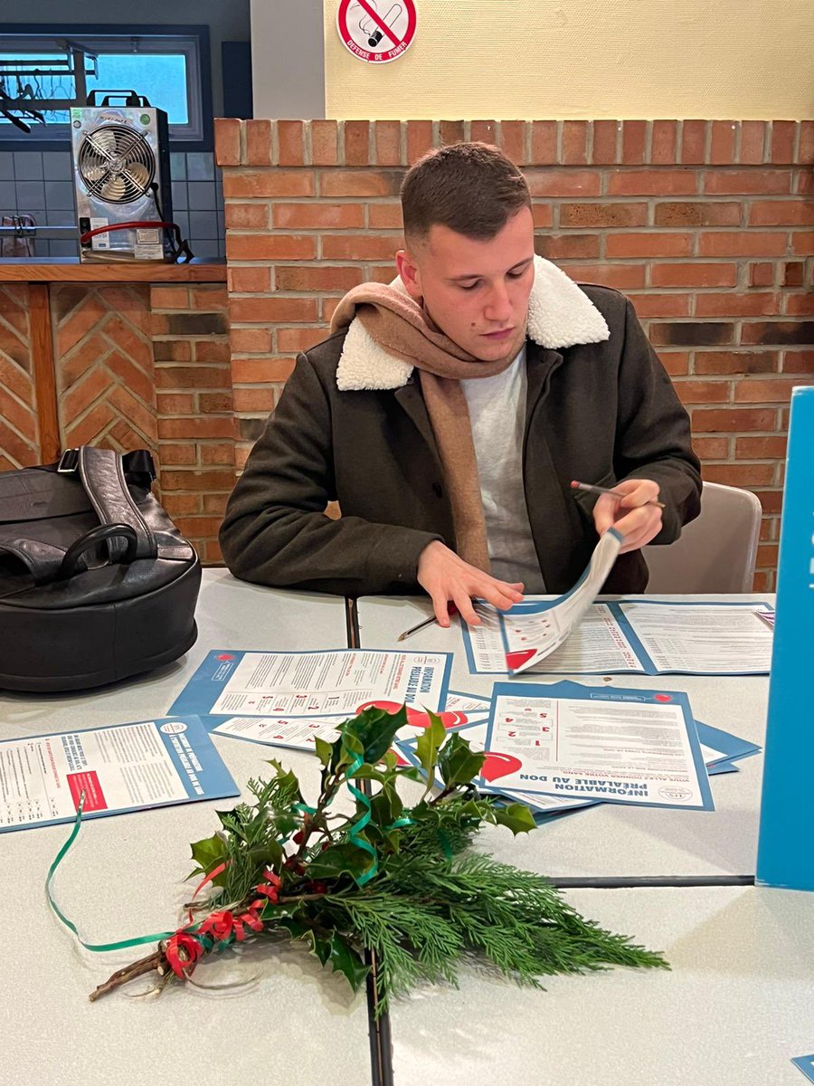 pierrickbrtlo's tweet photo. Don de Sang ce matin à Merris. + de 100 participants = potentiellement + de 300 vies sauvées ! 
Un acte généreux, d'une simplicité extrême; si vous le pouvez, n'hésitez pas à donner !

#pierrickberteloot
#flandre
#merris https://t.co/8lzBgKBGVB