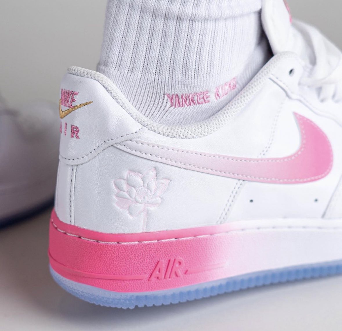 bestoffshoes's tweet photo. Air Force 1 Low « Chinatown » https://t.co/daYrM7Ncxu