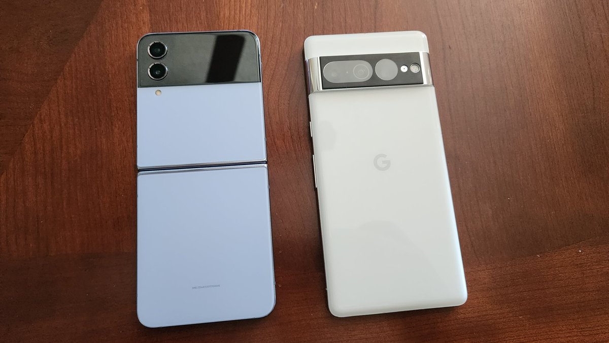 Will_H123's tweet photo. Two of my favorite devices...#SamsungGalaxyZFlip4 #GooglePixel7Pro  #GiftFromGoogle #TeamPixel #MadeByGoogle https://t.co/qeOfgorOZu