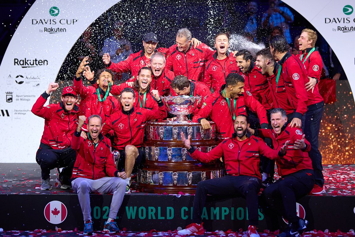 denis_shapo's tweet photo. WORLD CHAMPIONS 
🇨🇦 🏆!!!!!!!!!!
@DavisCup https://t.co/FV4vk0Q1Vd