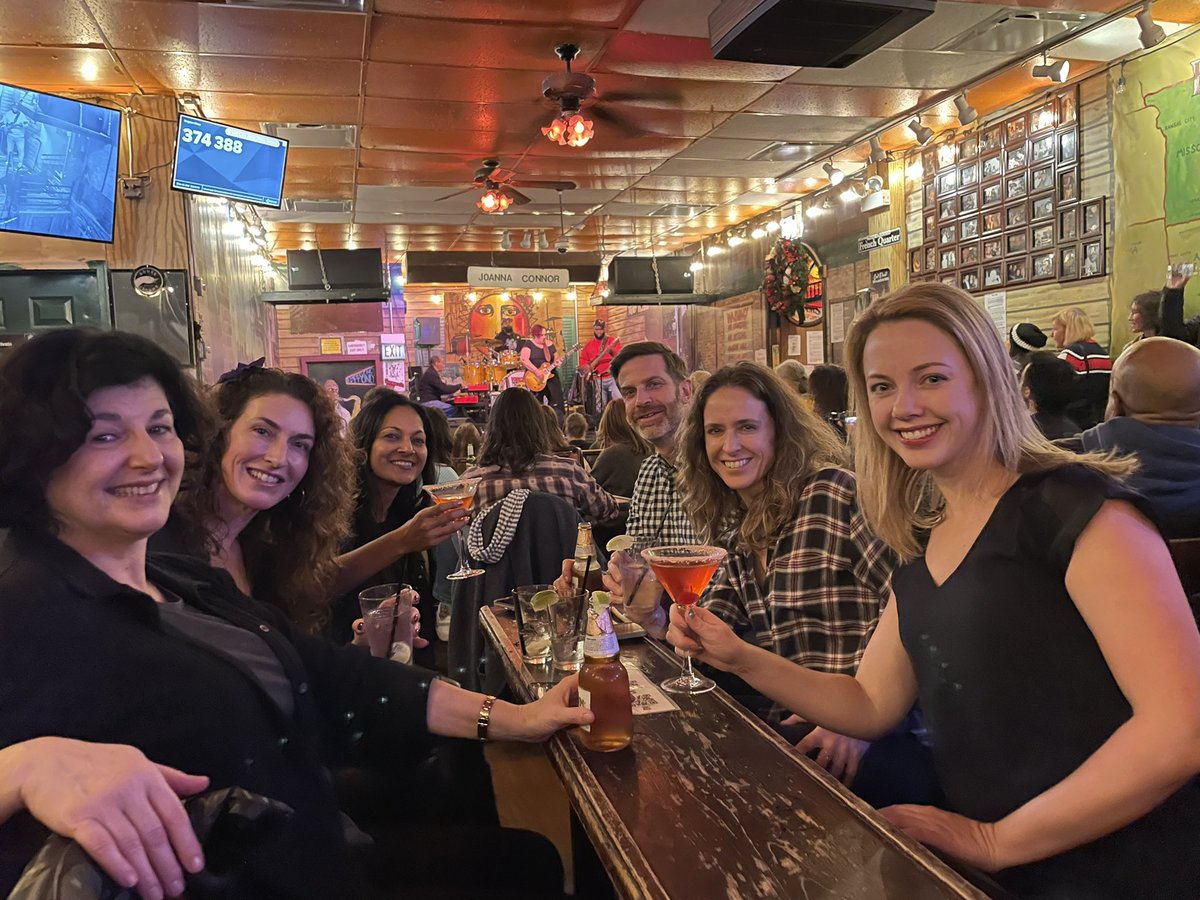 Jaclyn Thiessen (@thiessenjaclyn) on Twitter photo First night in Chicago at RSNA enjoying some amazing blues music 🎶 at Kingston Mines!! With Drs Sohaey, Vajtai, Brixey, Foster, Vajtai, and Thiessen. #RSNA2022 <a href="/OHSURadiology/">OHSU Radiology</a> <a href="/OHSUNeurorad/">OHSU Neuroradiology</a> First night in Chicago at RSNA enjoying some amazing blues music 🎶 at Kingston Mines!! With Drs Sohaey, Vajtai, Brixey, Foster, Vajtai, and Thiessen. #RSNA2022 <a href="/OHSURadiology/">OHSU Radiology</a> <a href="/OHSUNeurorad/">OHSU Neuroradiology</a>