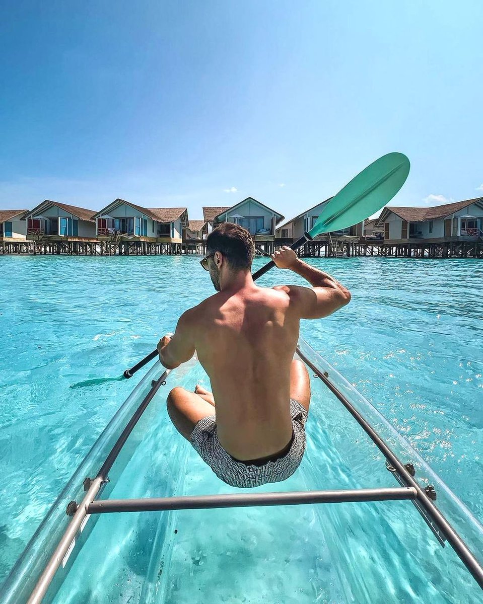 traveltrademv's tweet photo. It cannot get any clearer, or more blue for that matter! 💙 Best way to explore the lagoon? Grab a kayak and head out! 🛶

📸: Cora Cora Maldives

#TravelTradeMaldives #CoraCoraMaldives #FreedomFound #ItsFreedomTime #Maldives #VisitMaldives https://t.co/ODRiKnLmiT