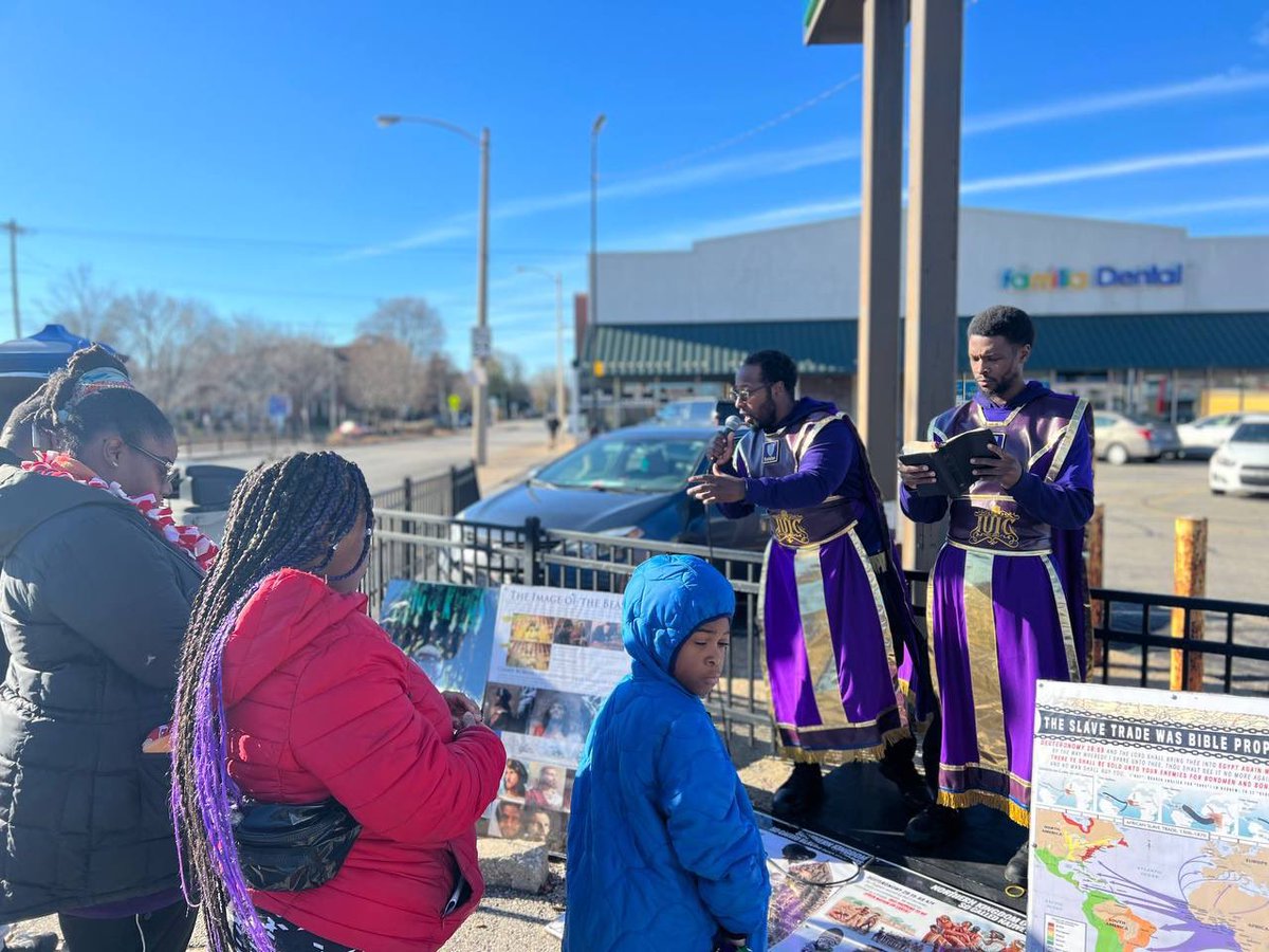 Iuic_wisconsin's tweet photo. Isaiah 58:1 Cry aloud 🗣, spare not, lift up thy voice like a trumpet 🎺 , and shew my people their transgression, and the house of Jacob their sins. 

#IUICWISCONSIN #Cryaloud #sparenot #Milwaukee #IUICMilwaukee https://t.co/IIzfLxS5gh