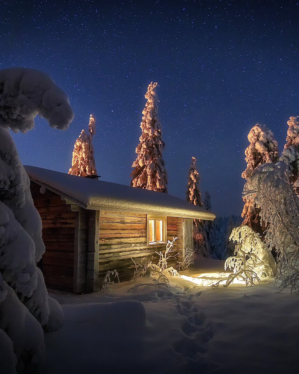 Pashenichev's tweet photo. 🏠Forest hut under the arch of stars.
#finland #landscape #canon #NFTCommunity #NFTCollections #night #fanart #OneLove #natgeo https://t.co/UbuFQswDyn