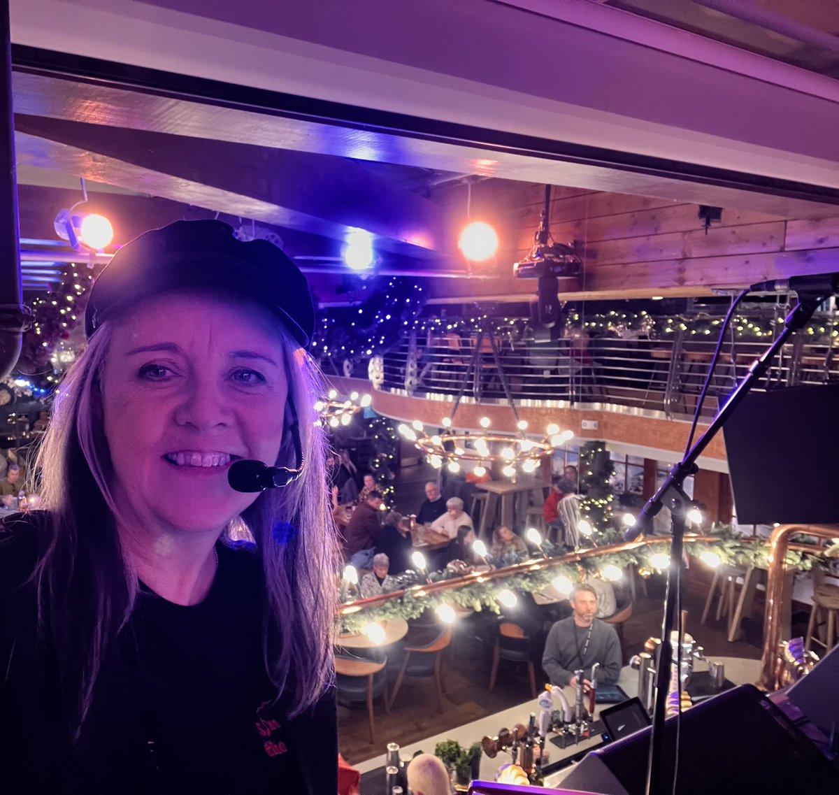 kirstybairdbem's tweet photo. Last gig this year at @BrewhemiaEdin today with @Singinthecity  @AwBlacks @Handbaird @annettehanley5 
Not many choirs could pull off getting a Proud Mary request having not rehearsed it for at least 3 years 

We are not a choir we are Sing in the City https://t.co/cCR4allV2C