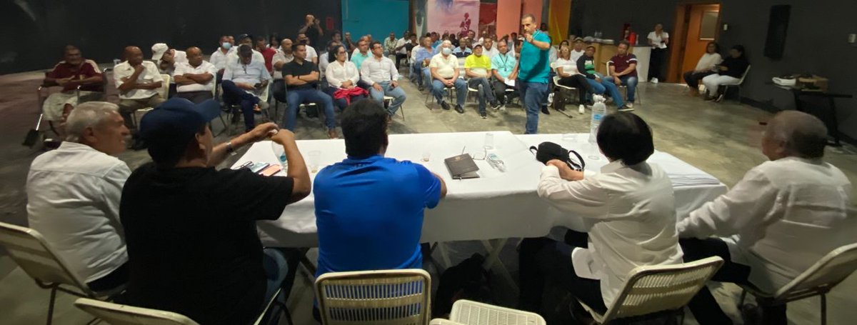 PieroMaroun's tweet photo. El recorrido que estamos haciendo por el país además de organizativo, esta cargado de motivación, claridad y amplio compromiso con todos los venezolanos. Sin importar el día trabajamos a diario. Hoy Domingo en Falcón, con la Dirección Regional del partido. #UnidosXVenezuela🇻🇪 https://t.co/WsXnM3Jvgq