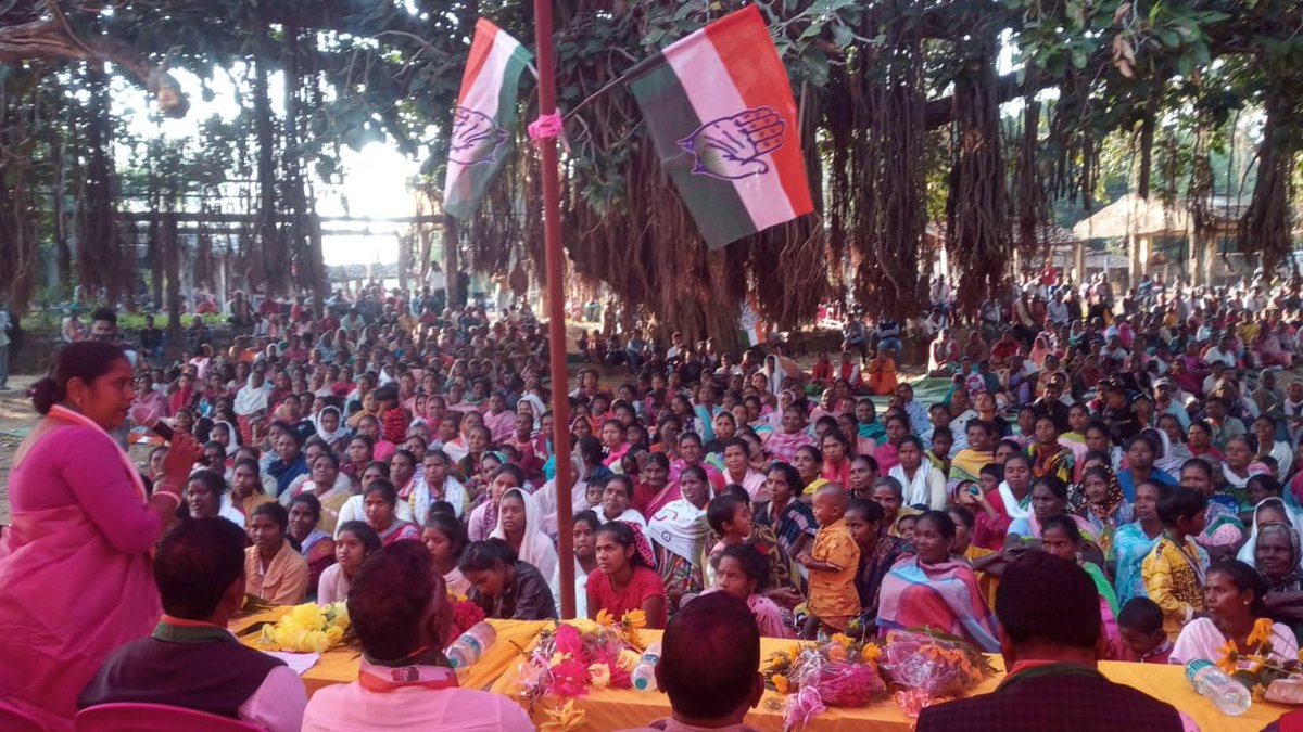 bhushan_bara's tweet photo. बुलंद हौसला, मजबूत इरादों के साथ कुरडेग में निकाला @bharatjodo यात्रा.पूरे जोश और हत्साह के साथ शामिल हुए लोग। क्या बूढ़े क्या बच्चे, क्या अमीरी क्या गरीबी सबके चेहरे में दिखा @INCIndia के साथ मिलकर देश को एकजुट और मजबूत करने का जज्बा।

जय कांग्रेस विजय कांग्रेस https://t.co/roHaR4o6jz
