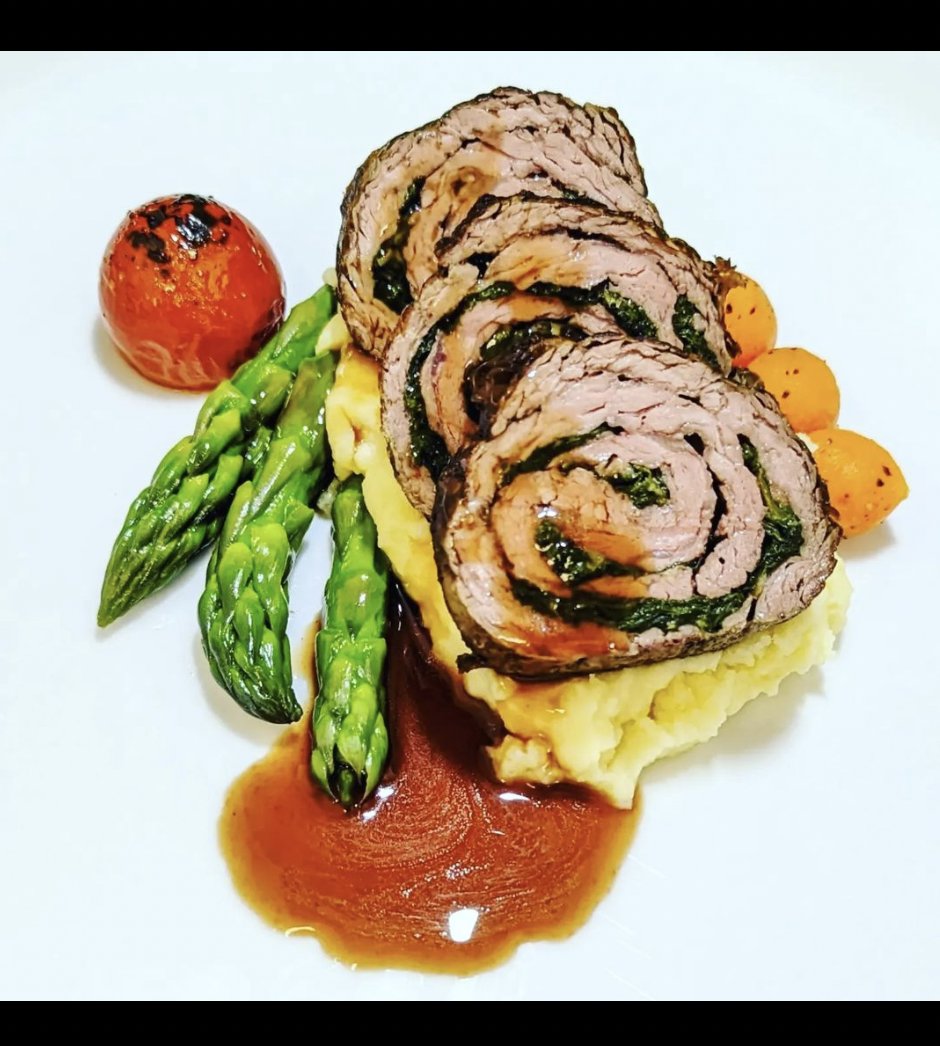 acfchefs's tweet photo. #REPOST @chefjlynn
#spinalis
#yukonmashedpotatoes
#asparagus
#blisteredtomatoes
#parisiancarrots
#aujus https://t.co/wWtmMMfs65