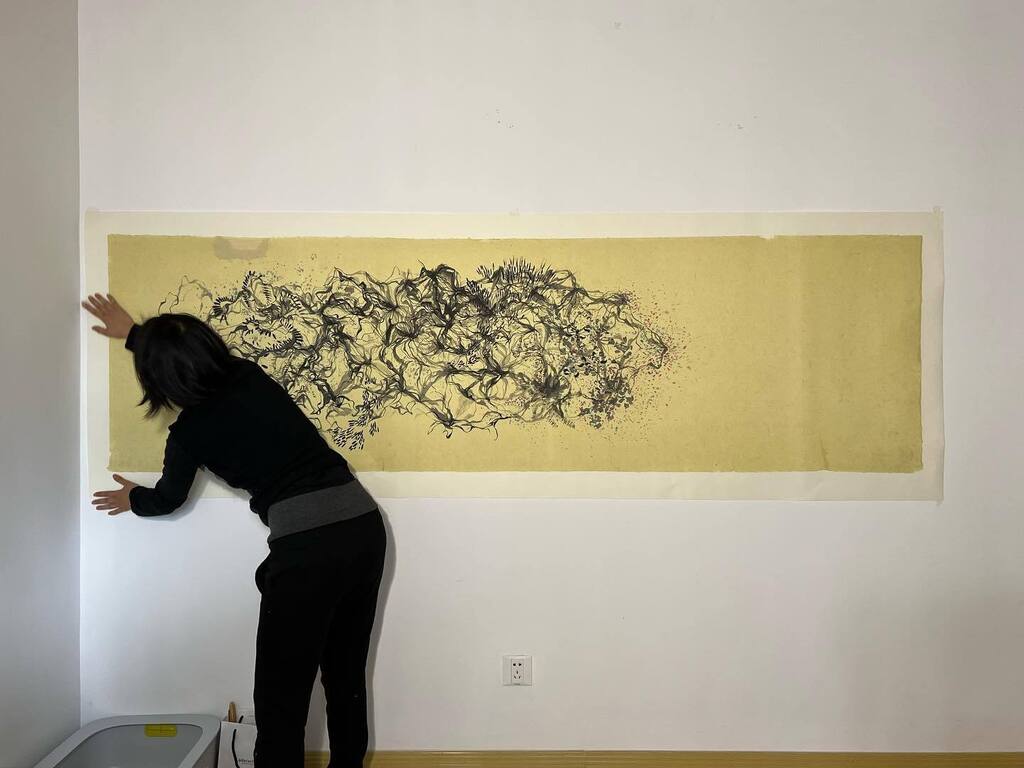 chiyingz's tweet photo. makeshift photo shooting studio for my friend's beautiful paintings
#art #calligraphy #painting https://t.co/BoCHhAEjyf https://t.co/FkvCpWOHNp