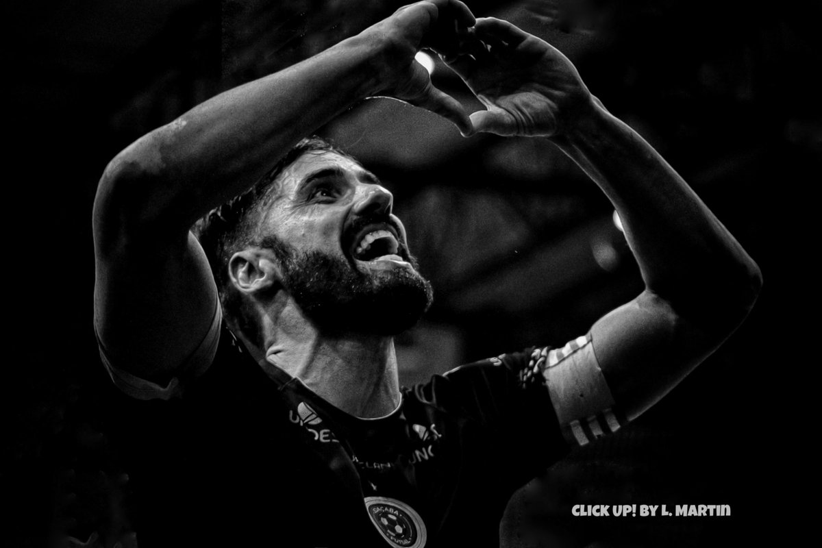 CLICK UP! tweet media