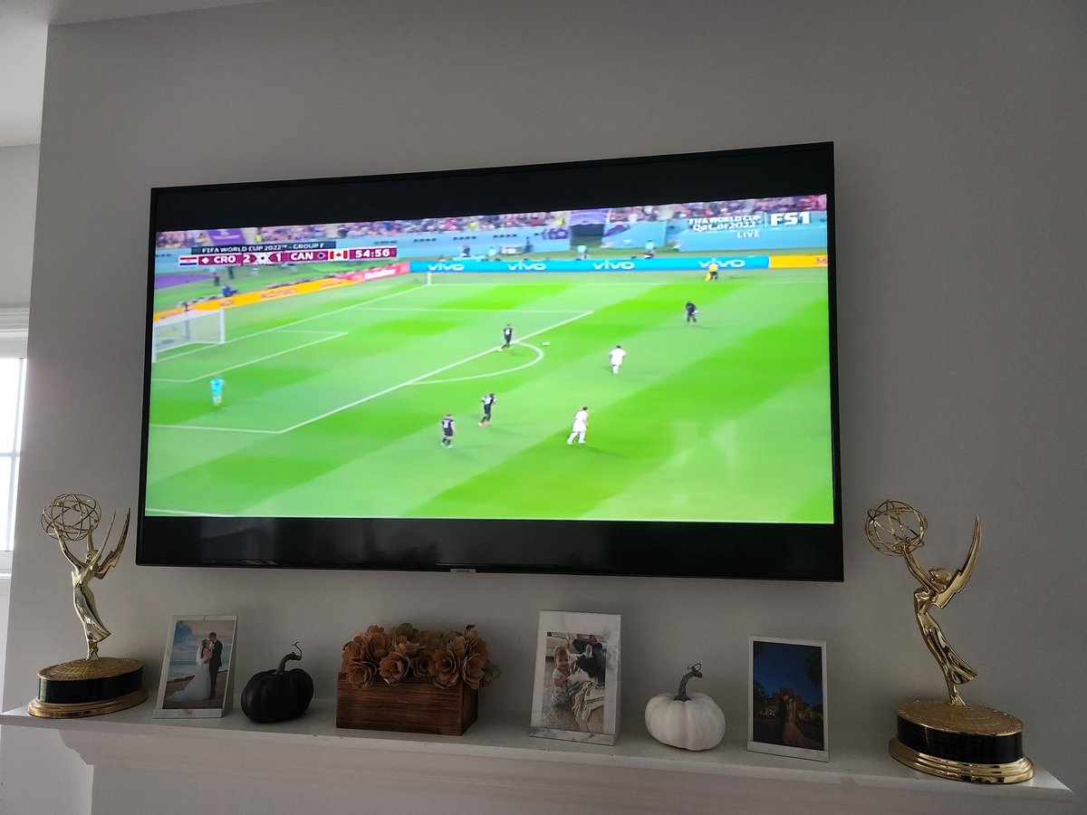 Jeffrey_Strauss's tweet image. Why is video quality significantly better on @Telemundo than on @FS1 ?

I can't watch grainy letter-boxed FOX video any longer... unfortunately, that means that I can't listen to my friends JP Dellacamera &amp;amp; @cobijones 

#FOXfailure