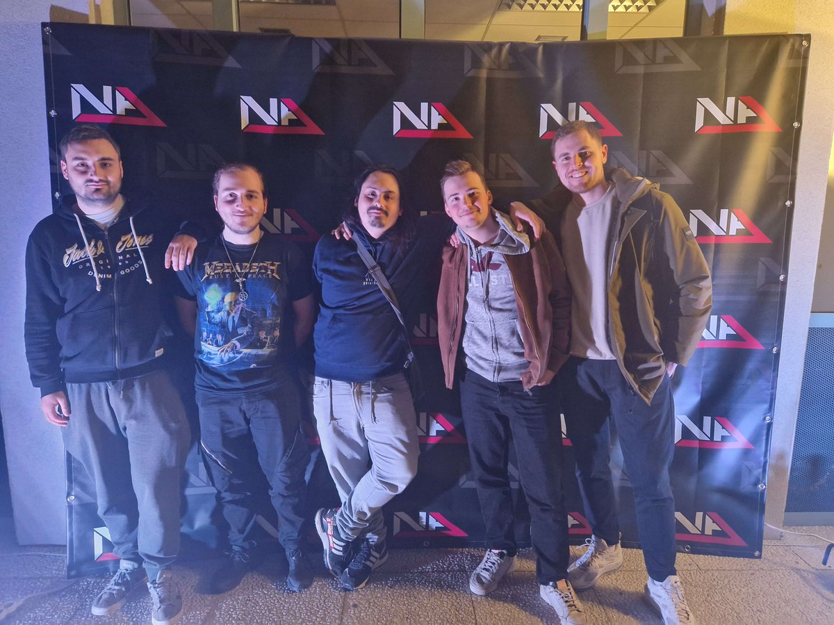 Nantarena's tweet photo. Bravo à l'équipe Humanity Shindeiru qui remporte le tournoi amateur CS:GO🔫 de la Nantarena 22.2 🔥 https://t.co/c93SlfQrhI
